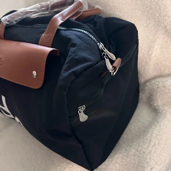 ALO Yoga Black Duffel with Brown Trim - Picture 6 of 11